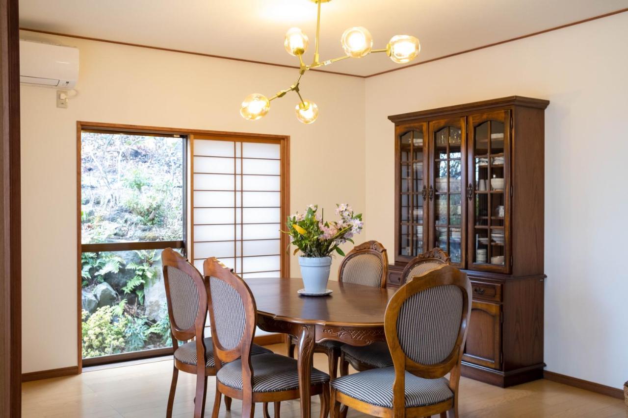 伊豆高原 温泉付別荘 Isana Mountain Villa Futo Ngoại thất bức ảnh