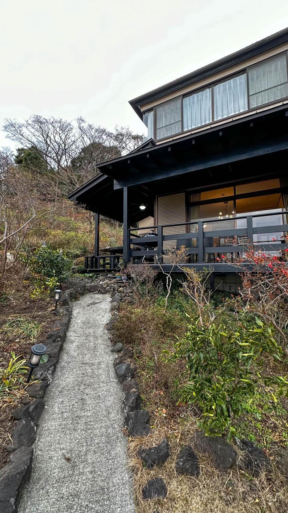 伊豆高原 温泉付別荘 Isana Mountain Villa Futo Ngoại thất bức ảnh